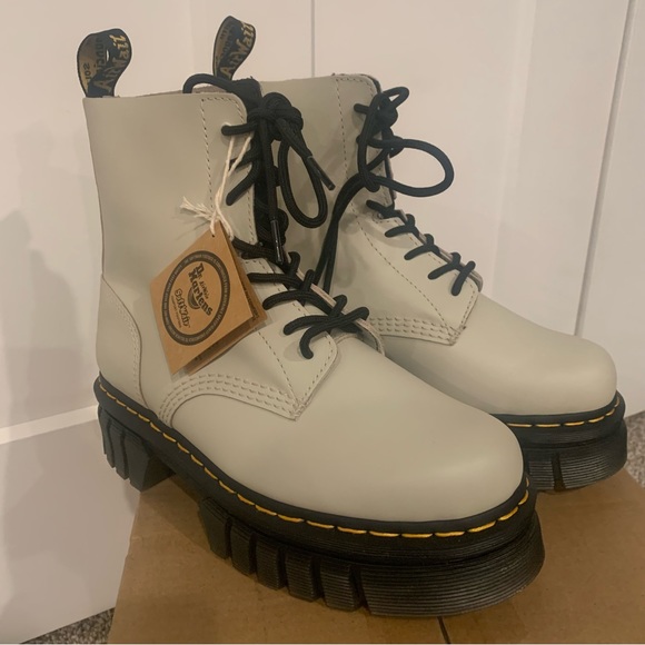 NWT Dr. Martens Audrick Nappa Leather Platform Ankle Boots - Picture 3 of 8